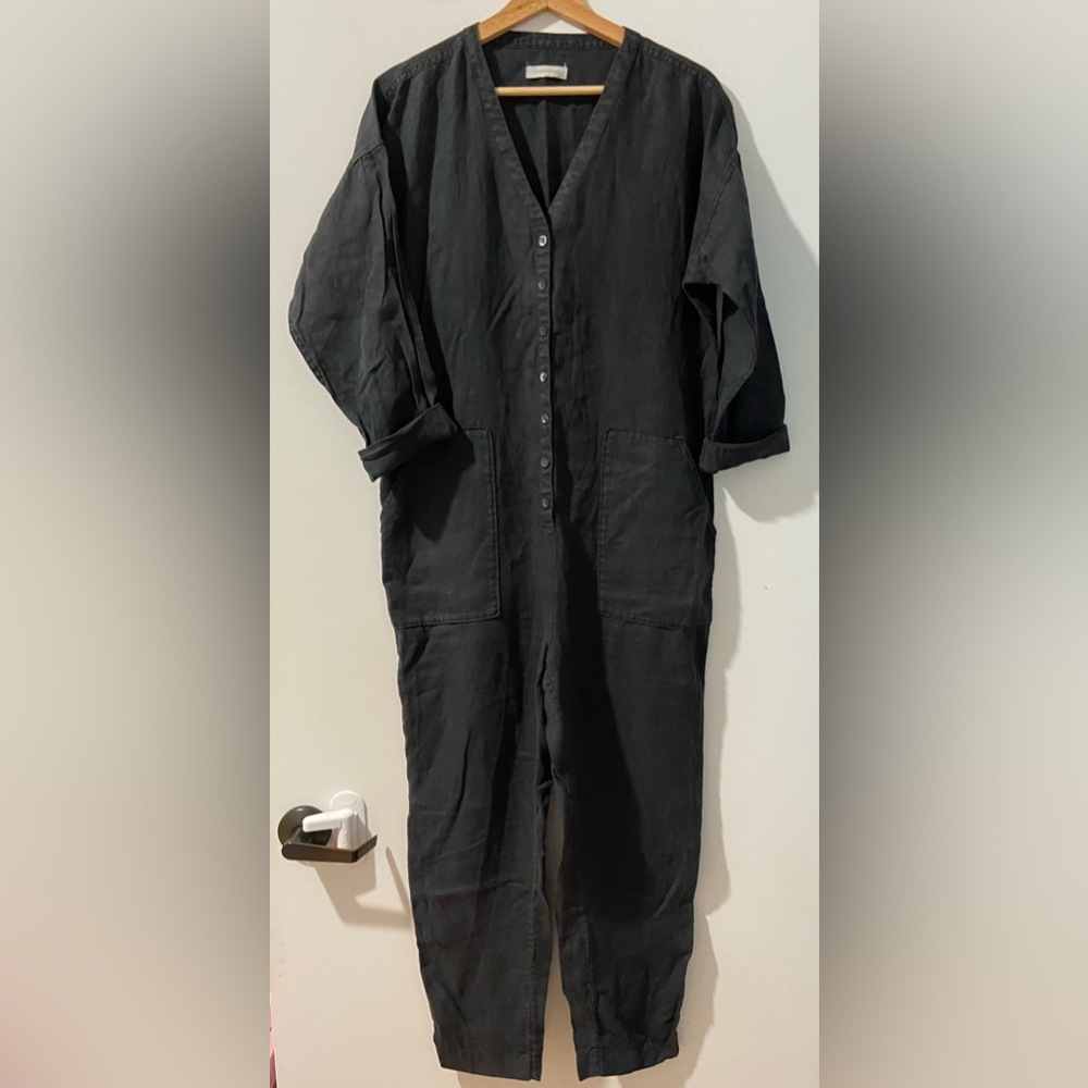 Outerknown Charcoal Short Sleeve Jumpsuit size Medium 100% linen